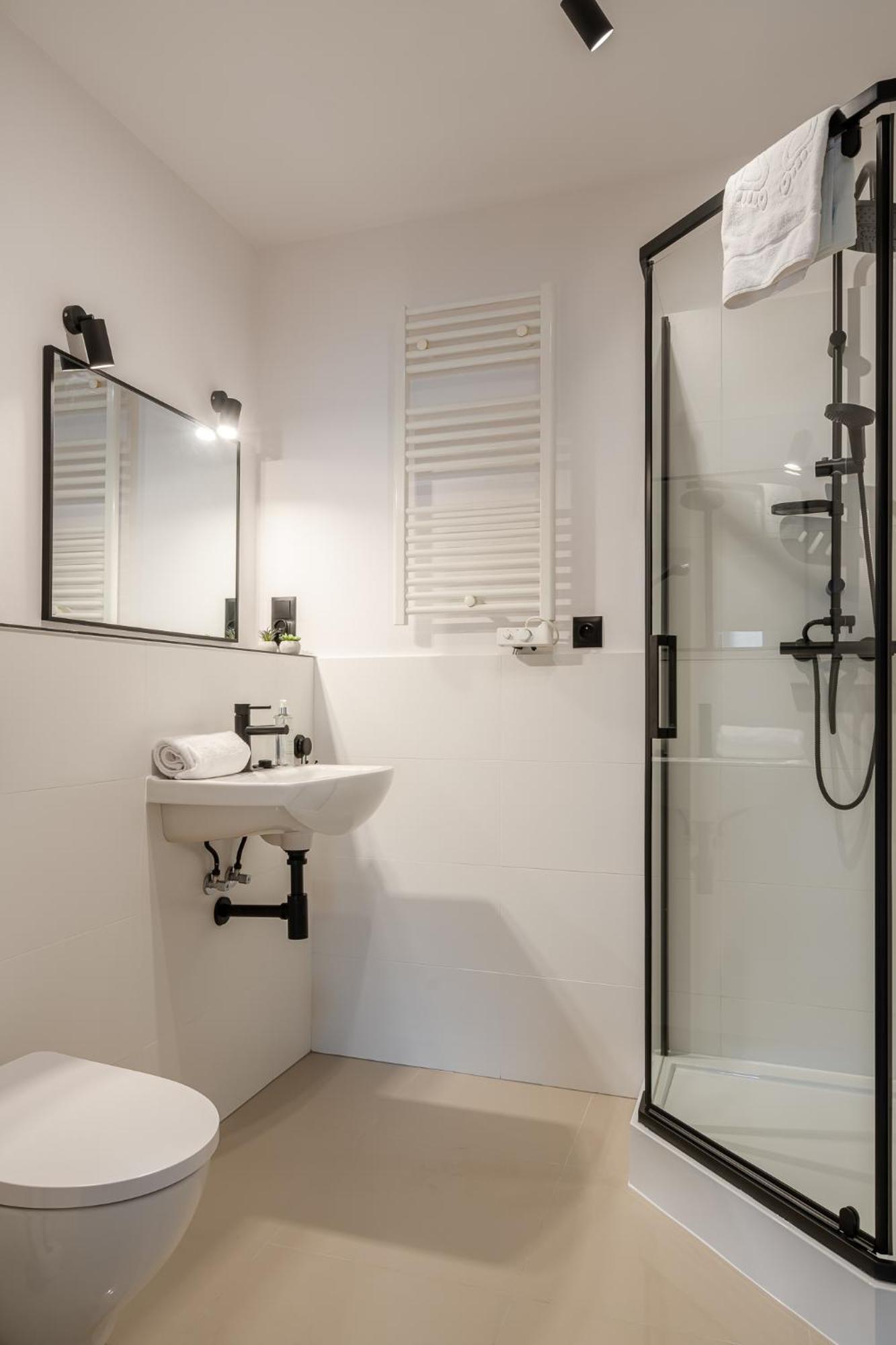 Rentplanet - Apartamenty Cybulskiego II Вроцлав Экстерьер фото